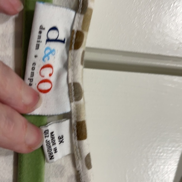 DENIM & CO. Short sleeve TOP size-3X multi shades of brown, tan, cream - Soft - Picture 5 of 5